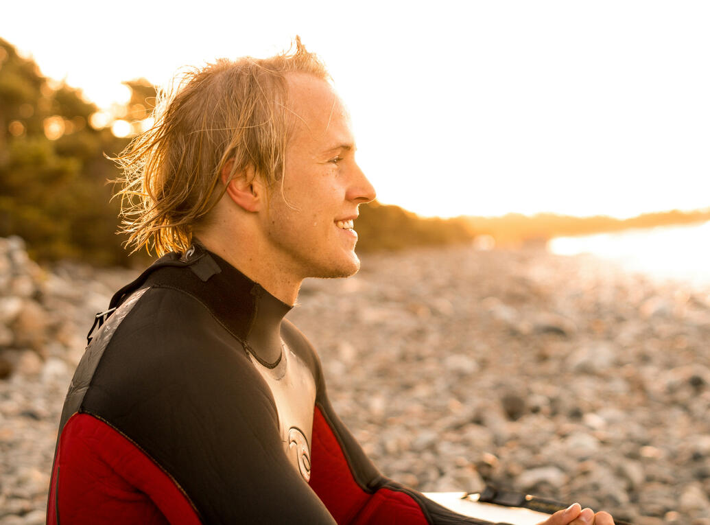 Rent a wetsuit for beach, surf, boogie boarding, swimming, kayaking, or SUP in York Maine for trips to Long Sands and Old Orchard Beaches